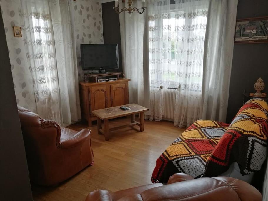 Charmant Pavillon Des Annees 70 Sommervieu Экстерьер фото